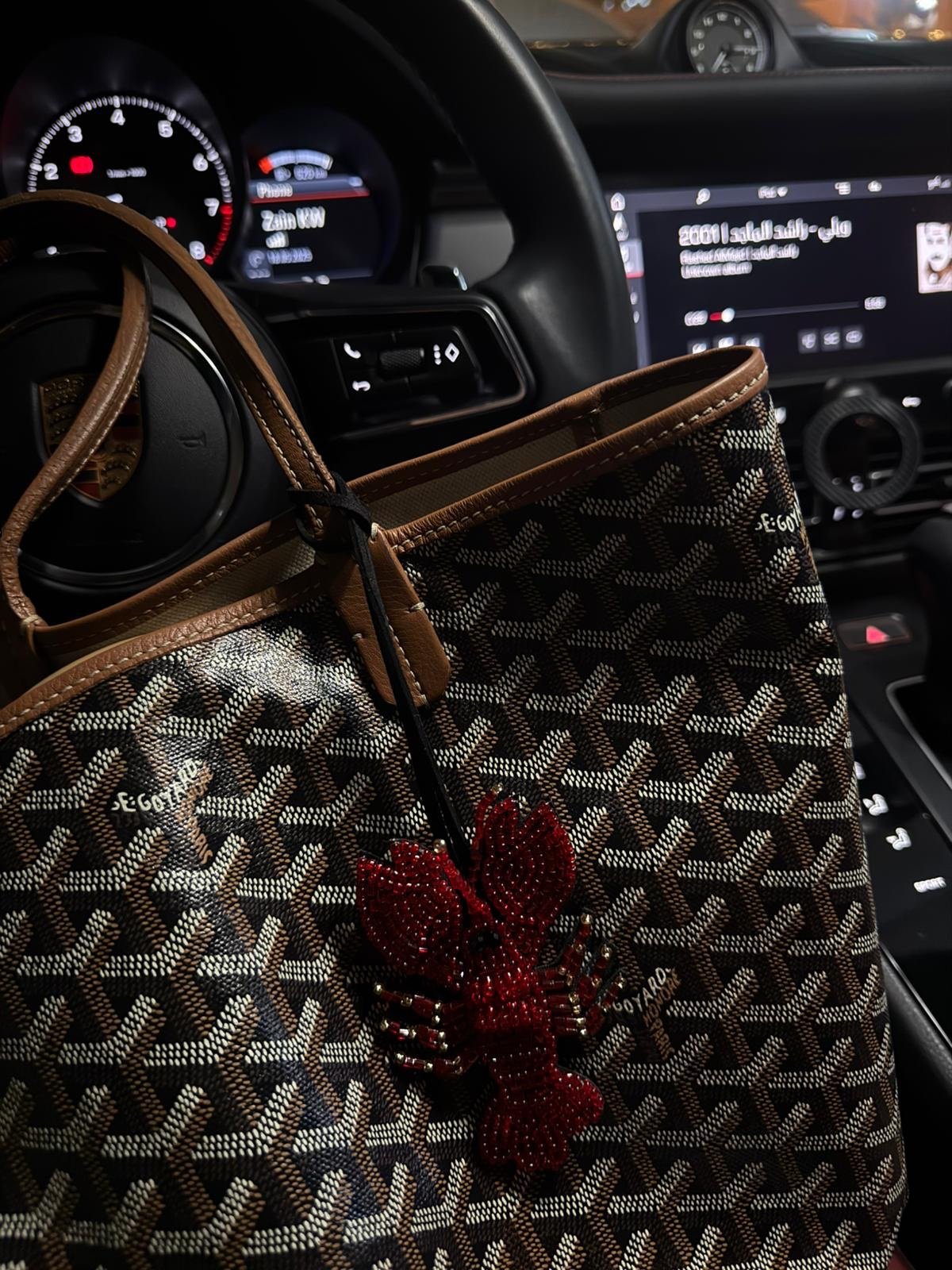 8b3c3c5c-b783-42fa-91b6-eb2cff0bb73c-2